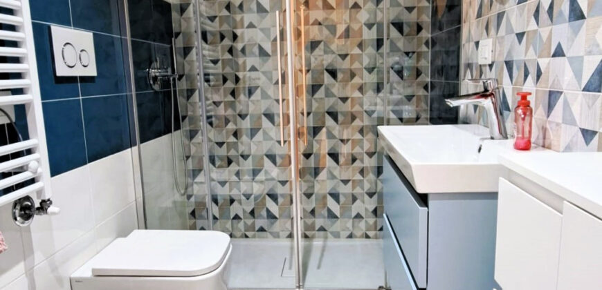 H1 Trilocale di Lusso Ammobiliato in Vendita a Borghetto Santo Spirito – Castello Borelli