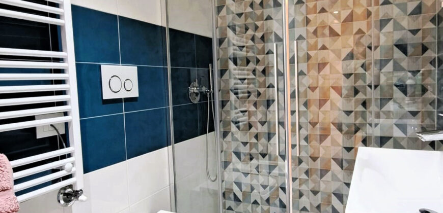 H1 Trilocale di Lusso Ammobiliato in Vendita a Borghetto Santo Spirito – Castello Borelli