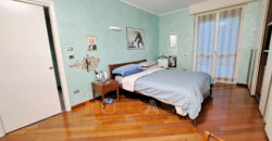 Splendido Appartamento con Terrazza e Box a Pietra Ligure, a Due Passi dal Mare