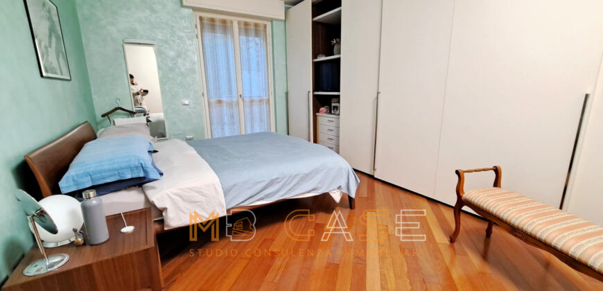 Splendido Appartamento con Terrazza e Box a Pietra Ligure, a Due Passi dal Mare