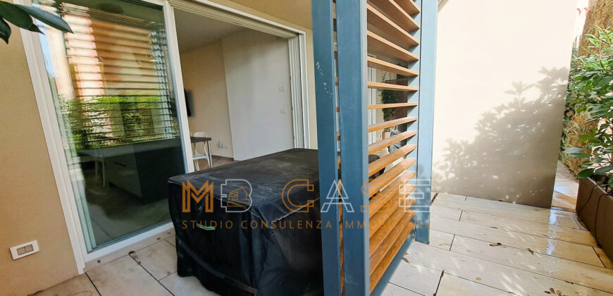 H1 Trilocale di Lusso Ammobiliato in Vendita a Borghetto Santo Spirito – Castello Borelli