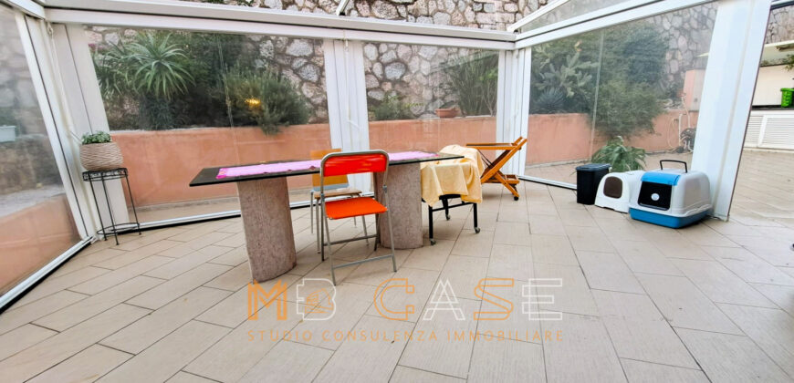 Splendido Appartamento con Terrazza e Box a Pietra Ligure, a Due Passi dal Mare