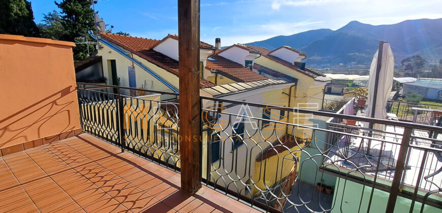 H1 Bilocale Ristrutturato in Vendita a Bastia