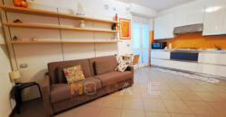 Splendido Appartamento con Terrazza e Box a Pietra Ligure, a Due Passi dal Mare