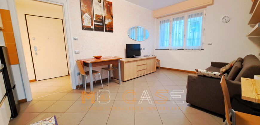 Splendido Appartamento con Terrazza e Box a Pietra Ligure, a Due Passi dal Mare