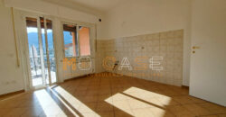 H1 Bilocale Ristrutturato in Vendita a Bastia