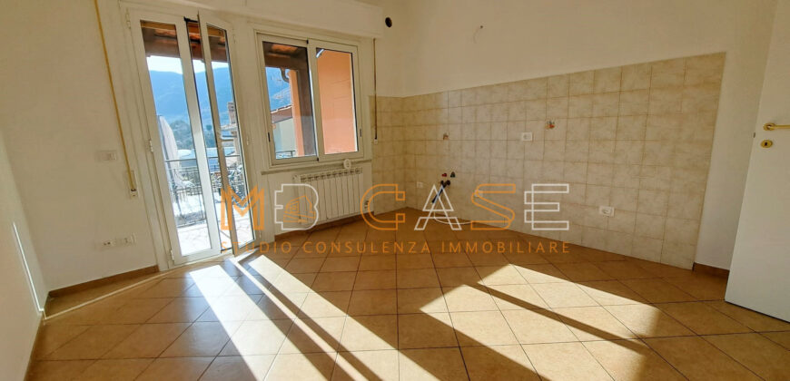 H1 Bilocale Ristrutturato in Vendita a Bastia