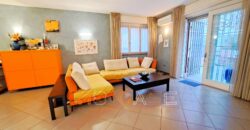 Splendido Appartamento con Terrazza e Box a Pietra Ligure, a Due Passi dal Mare