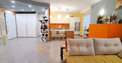 Splendido Appartamento con Terrazza e Box a Pietra Ligure, a Due Passi dal Mare