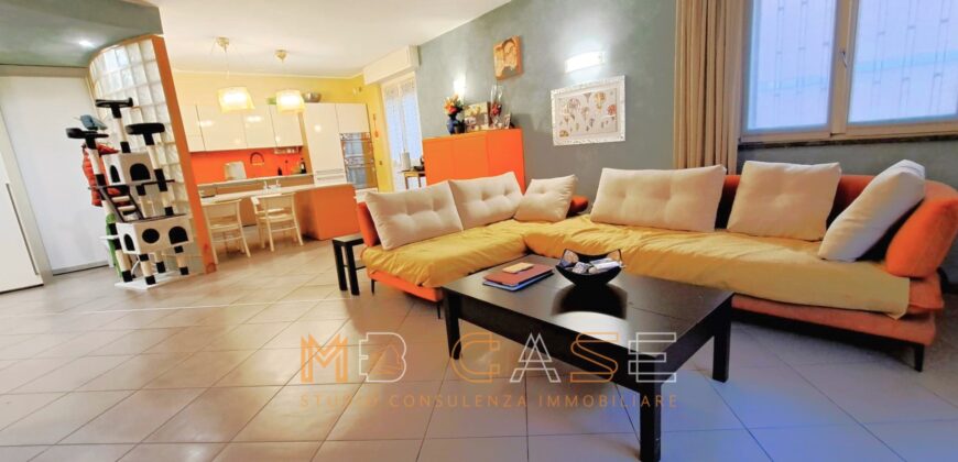 Splendido Appartamento con Terrazza e Box a Pietra Ligure, a Due Passi dal Mare