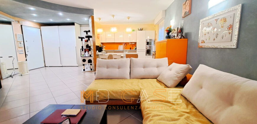 Splendido Appartamento con Terrazza e Box a Pietra Ligure, a Due Passi dal Mare