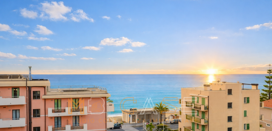 Splendido Bilocale a 30 mt dal Mare con Vista Mozzafiato