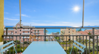 Splendido Appartamento Bilocale all’Ultimo Piano con Vista Mare