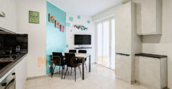 Splendido Bilocale con Vista Mare – Ristrutturato e Arredato