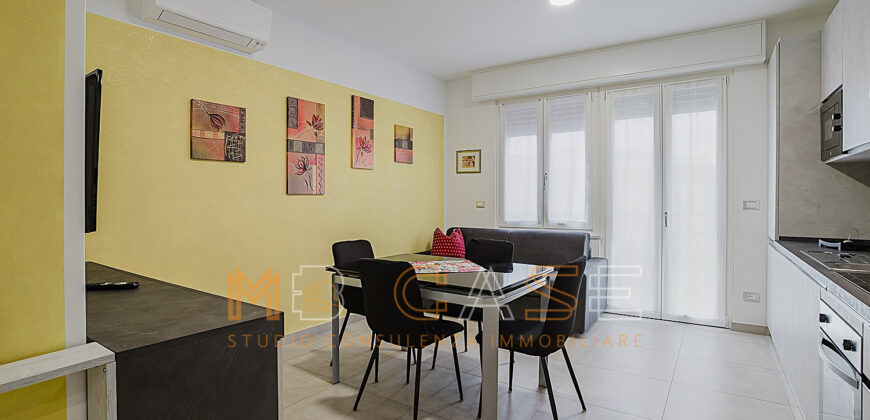 Bilocale Ultimo Piano a 30 Metri dal Mare – Classe Energetica A4