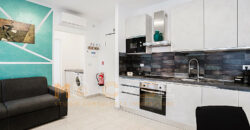 Splendido Bilocale con Vista Mare – Ristrutturato e Arredato