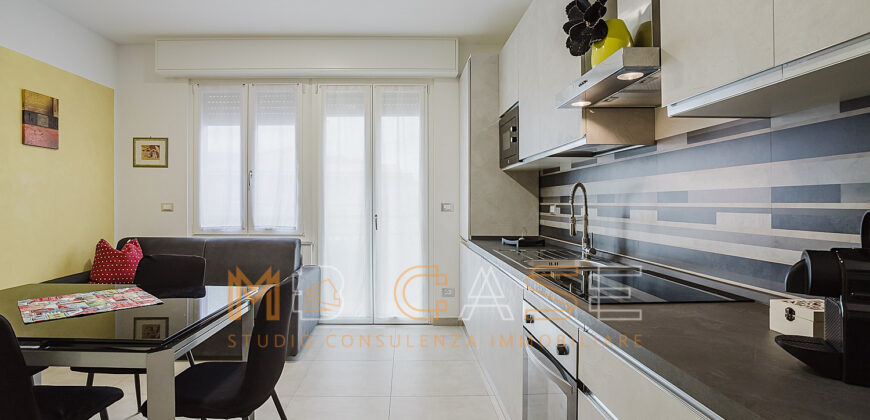 Bilocale Ultimo Piano a 30 Metri dal Mare – Classe Energetica A4