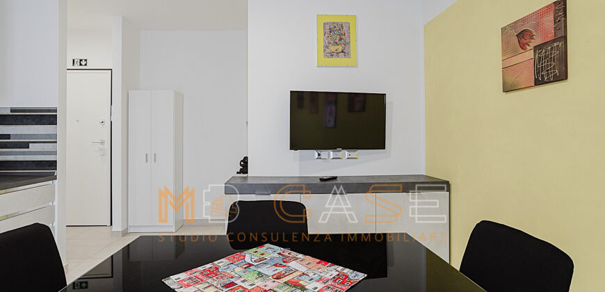 Bilocale Ultimo Piano a 30 Metri dal Mare – Classe Energetica A4