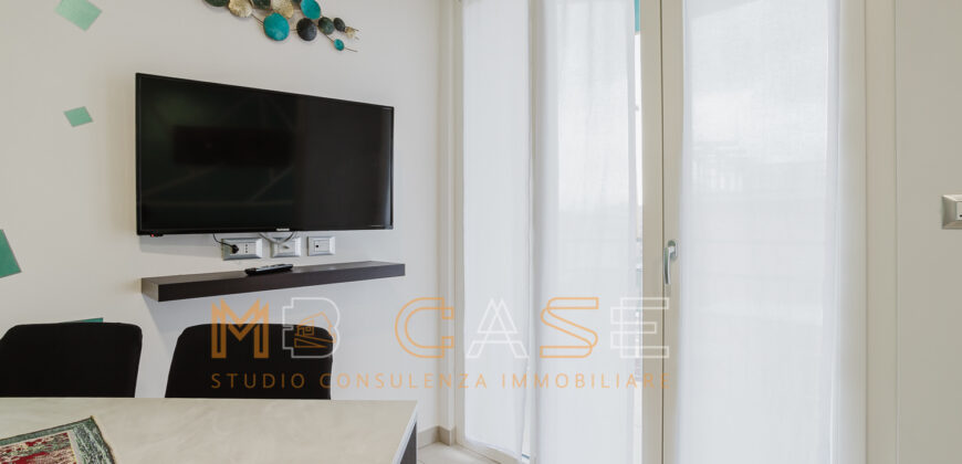 Splendido Bilocale con Vista Mare – Ristrutturato e Arredato