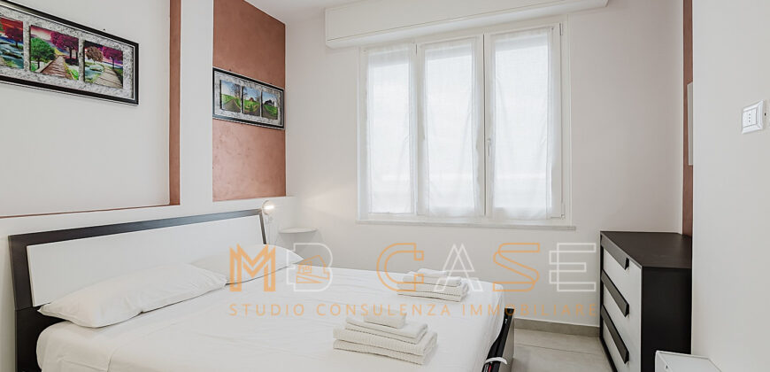 Splendido Appartamento Bilocale all’Ultimo Piano con Vista Mare