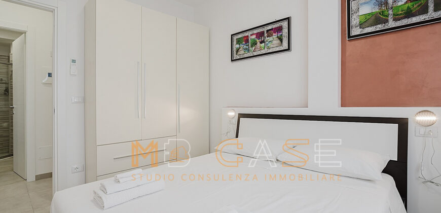 Splendido Appartamento Bilocale all’Ultimo Piano con Vista Mare