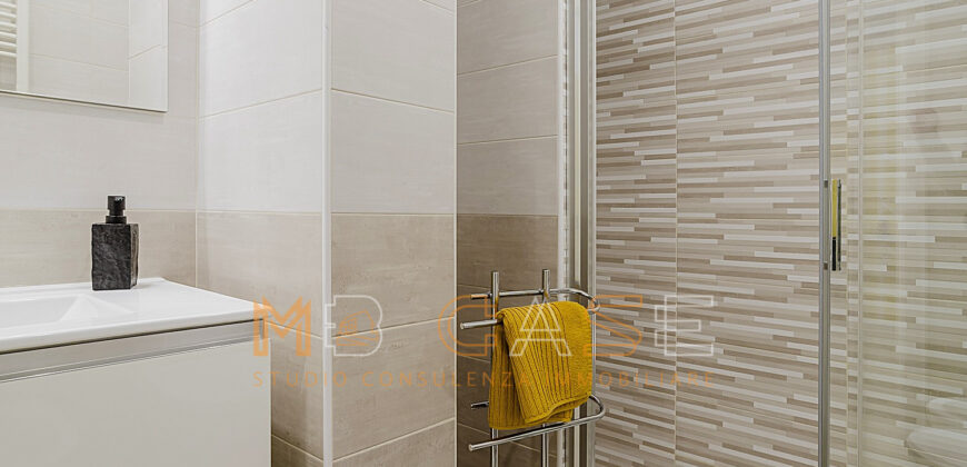 Bilocale Ultimo Piano a 30 Metri dal Mare – Classe Energetica A4