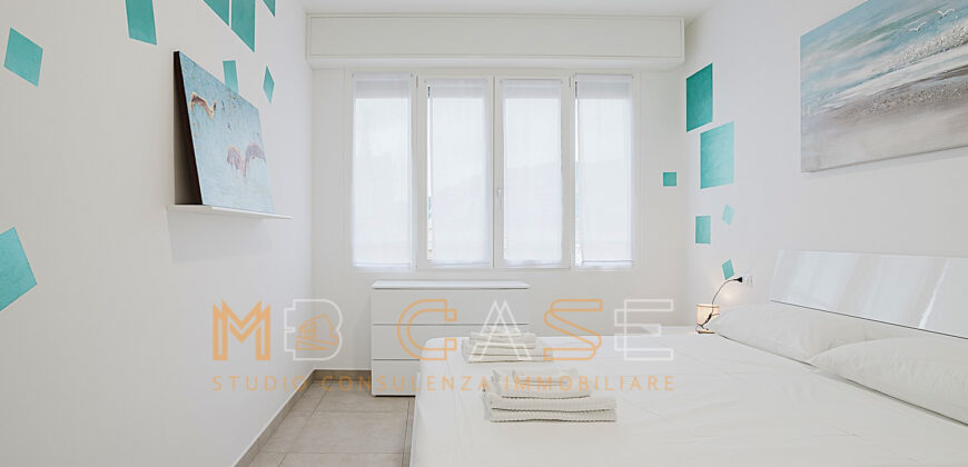 Splendido Bilocale con Vista Mare – Ristrutturato e Arredato