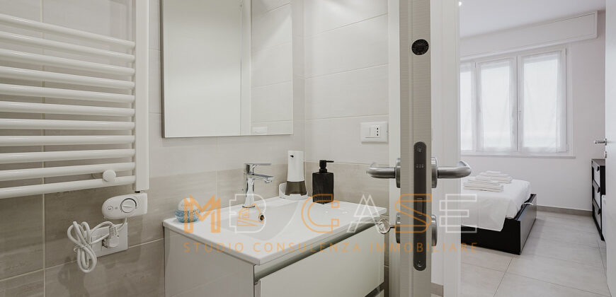 Splendido Appartamento Bilocale all’Ultimo Piano con Vista Mare