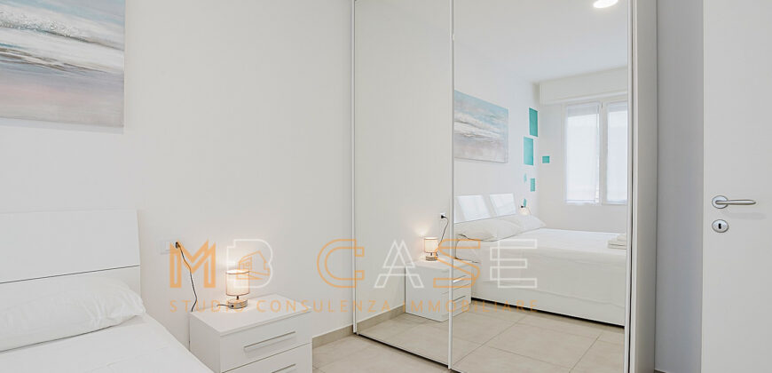 Splendido Bilocale con Vista Mare – Ristrutturato e Arredato