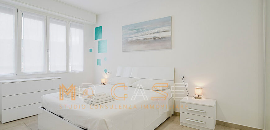 Splendido Bilocale con Vista Mare – Ristrutturato e Arredato