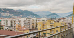 Splendido Bilocale con Vista Mare – Ristrutturato e Arredato