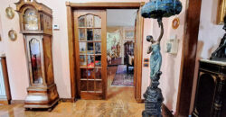 Ampio appartamento con tripla esposizione e box