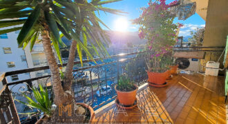 Ampio appartamento con tripla esposizione e box