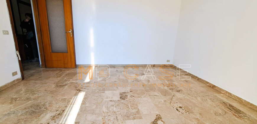 Appartamento luminoso di 100 mq con terrazza e posto auto – Ideale per famiglie