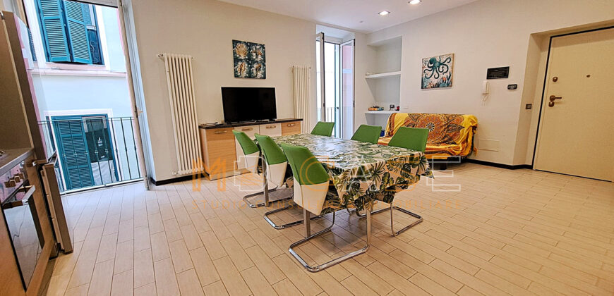 Comodissimo Trilocale Ristrutturato a Due Passi dal Mare