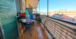 Ampio appartamento con tripla esposizione e box