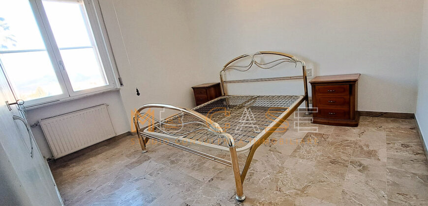 Appartamento luminoso di 100 mq con terrazza e posto auto – Ideale per famiglie