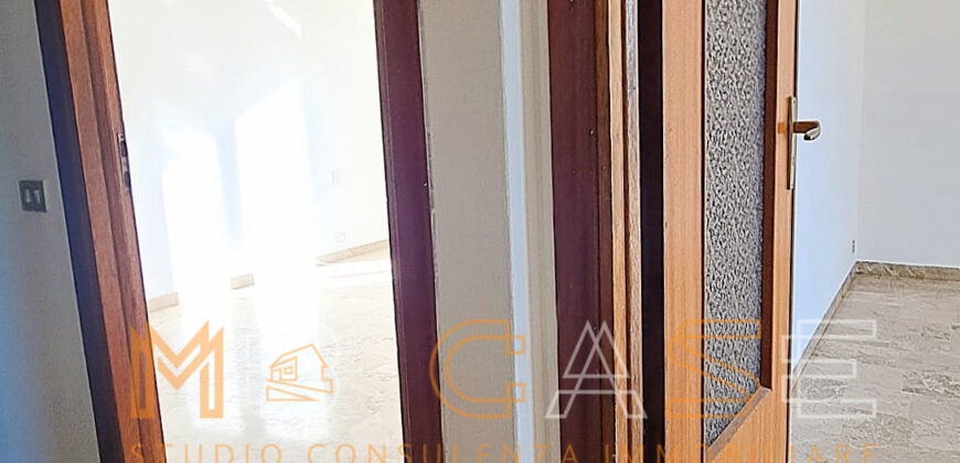 Appartamento luminoso di 100 mq con terrazza e posto auto – Ideale per famiglie