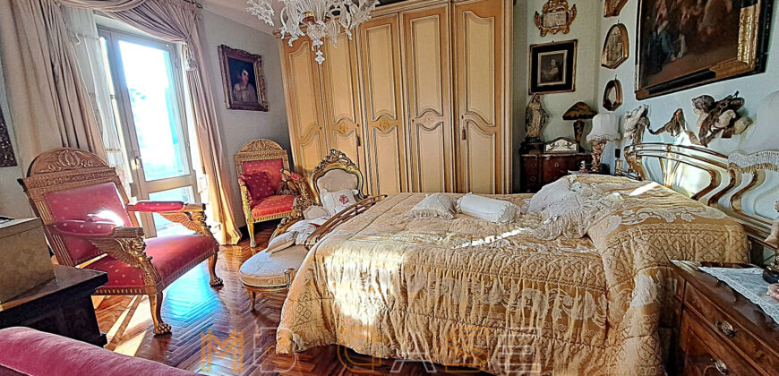 Ampio appartamento con tripla esposizione e box