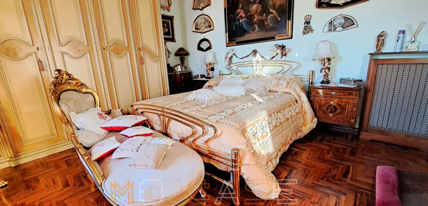 Ampio appartamento con tripla esposizione e box