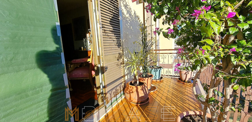 Ampio appartamento con tripla esposizione e box