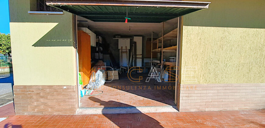 Appartamento luminoso di 100 mq con terrazza e posto auto – Ideale per famiglie