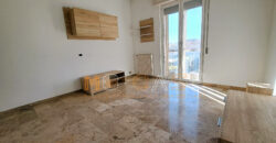 Appartamento luminoso di 100 mq con terrazza e posto auto – Ideale per famiglie