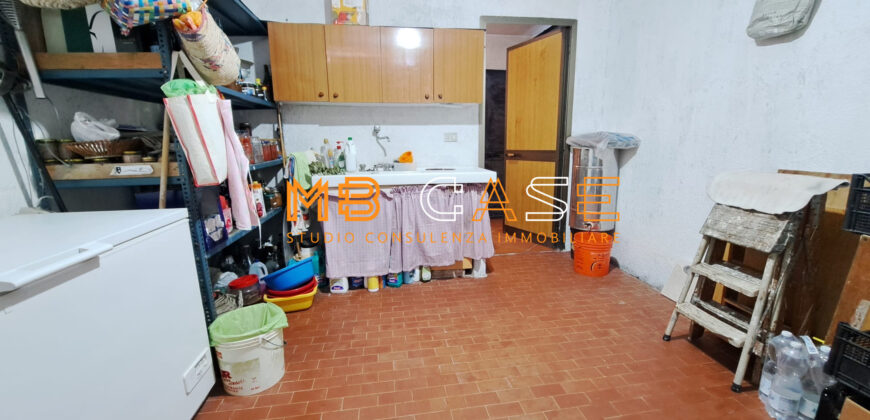 Soleggiatissima Villa a schiera in vendita a Albenga