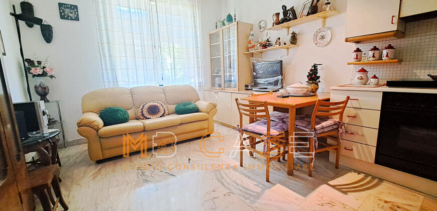 Bilocale Angolare Arredato a 400 metri dal Mare – Albenga