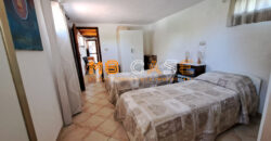 Soleggiatissima Villa a schiera in vendita a Albenga