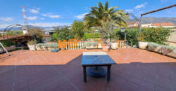 Soleggiatissima Villa a schiera in vendita a Albenga