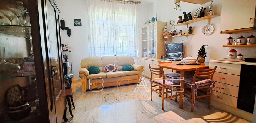 Bilocale Angolare Arredato a 400 metri dal Mare – Albenga