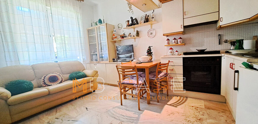 Bilocale Angolare Arredato a 400 metri dal Mare – Albenga