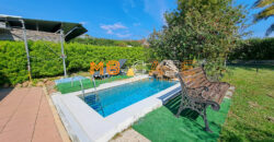 Soleggiatissima Villa a schiera in vendita a Albenga